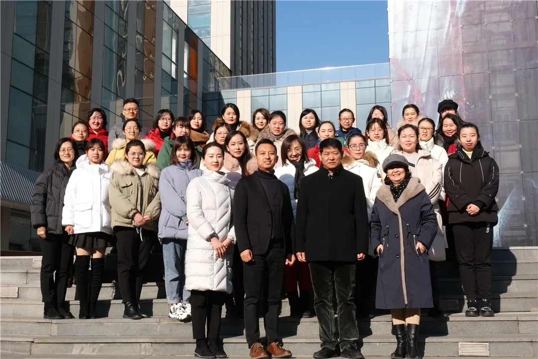 祝贺开班 | 2020-2021跨年班今日开班！让蒙台梭利教育的星火遍布中国(图1)