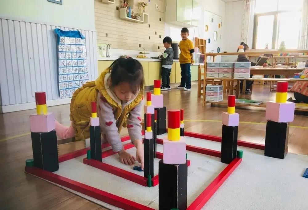 看蒙娃“秩序感”有多强，就知道他们未来有多棒！(图3)